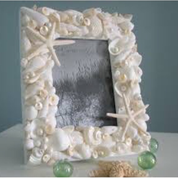 🌴Frames - Picture 1 of 5